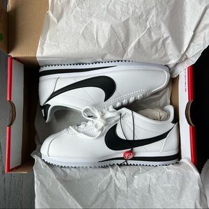 Nike Women’s Cortez Leather